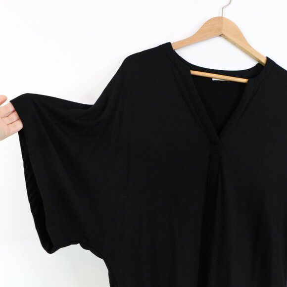 *Terrera Black V Neck Blouse - Picture 4 of 7